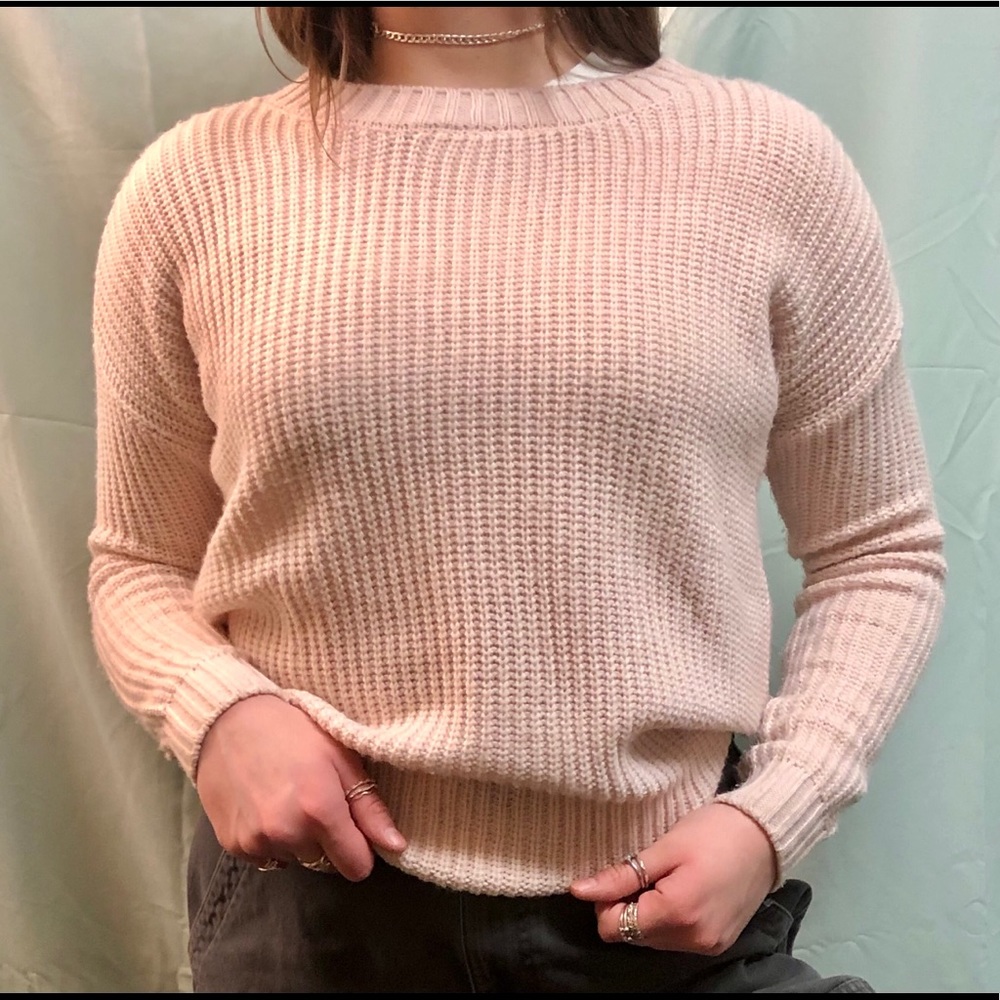 Pink crew neck sweater